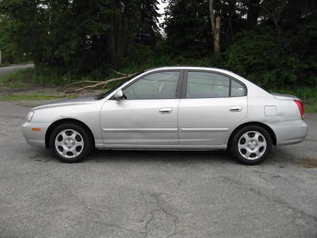 2003 Hyundai Elantra FWD 4dr Sport