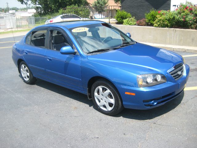 2004 Hyundai Elantra Low Price