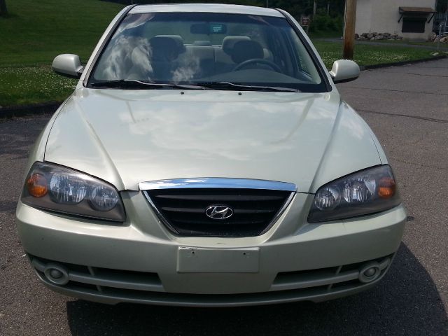 2004 Hyundai Elantra FWD 4dr Sport