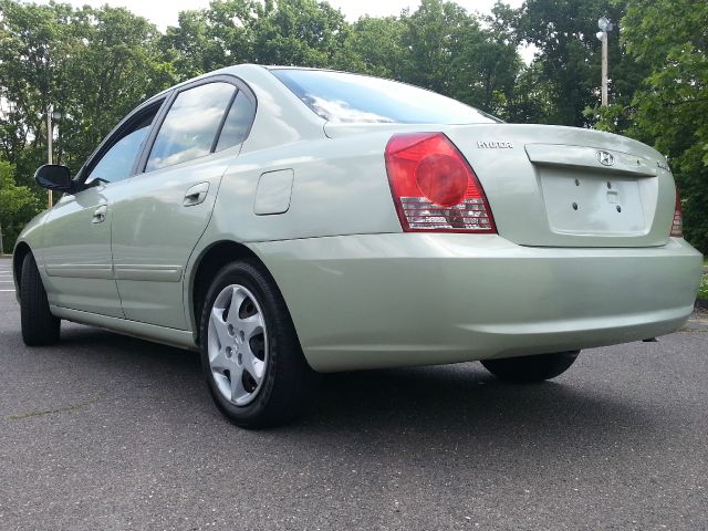 2004 Hyundai Elantra FWD 4dr Sport