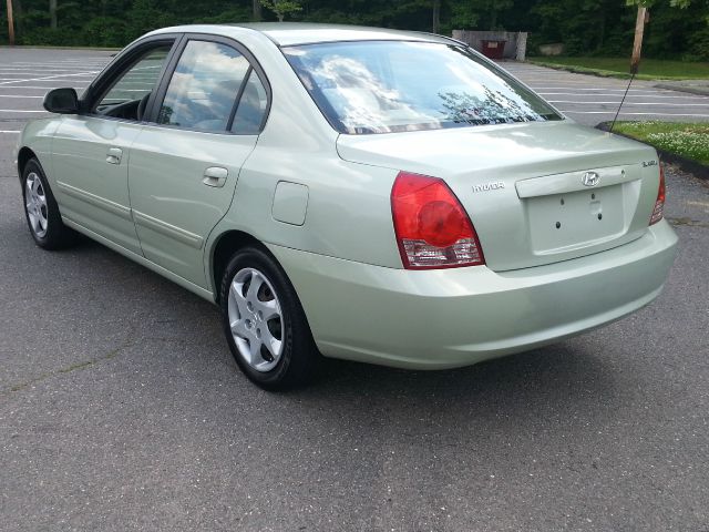 2004 Hyundai Elantra FWD 4dr Sport