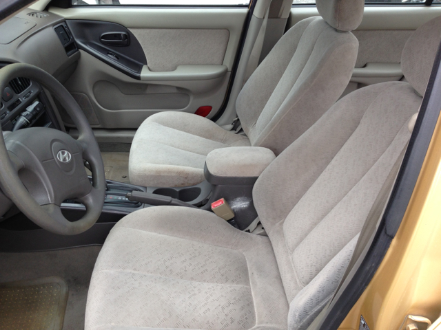 2004 Hyundai Elantra FWD 4dr Sport