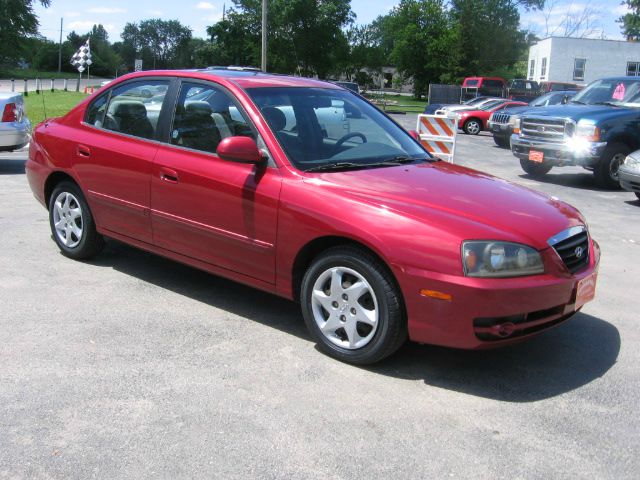 2004 Hyundai Elantra FWD 4dr Sport