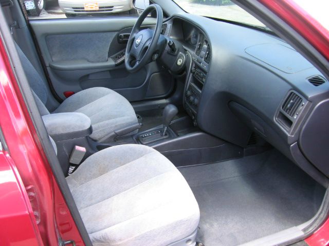 2004 Hyundai Elantra FWD 4dr Sport