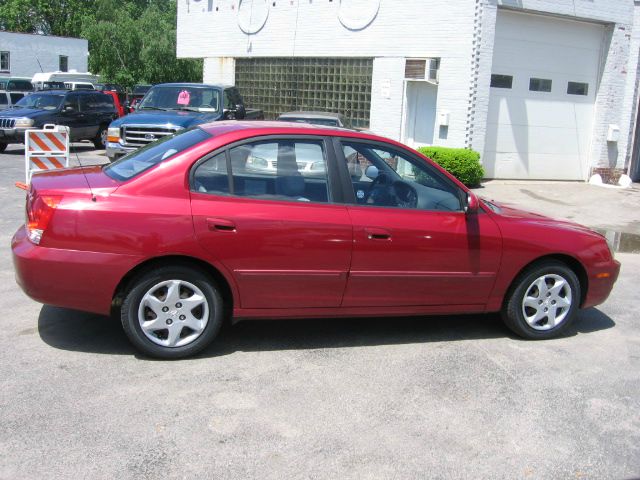 2004 Hyundai Elantra FWD 4dr Sport