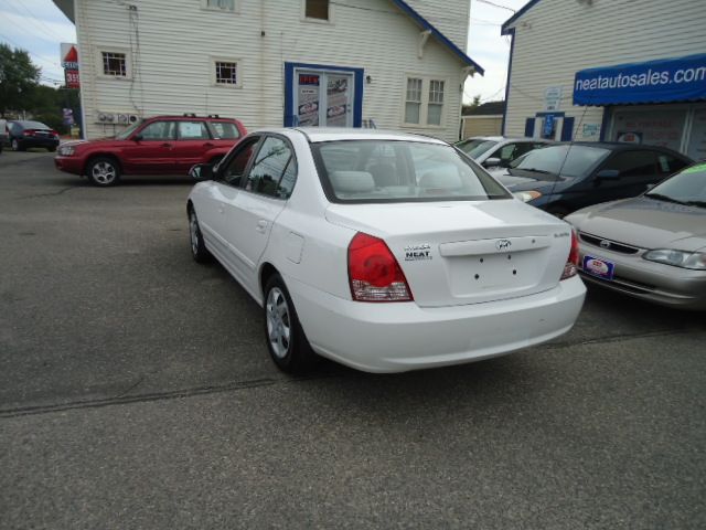 2004 Hyundai Elantra FWD 4dr Sport