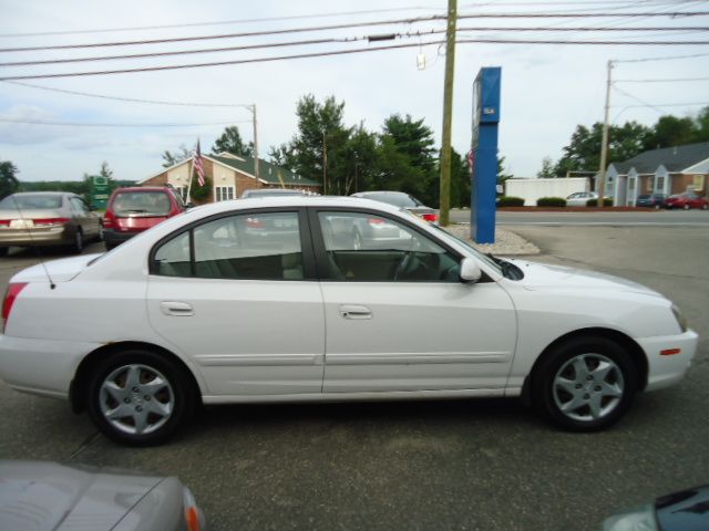 2004 Hyundai Elantra FWD 4dr Sport