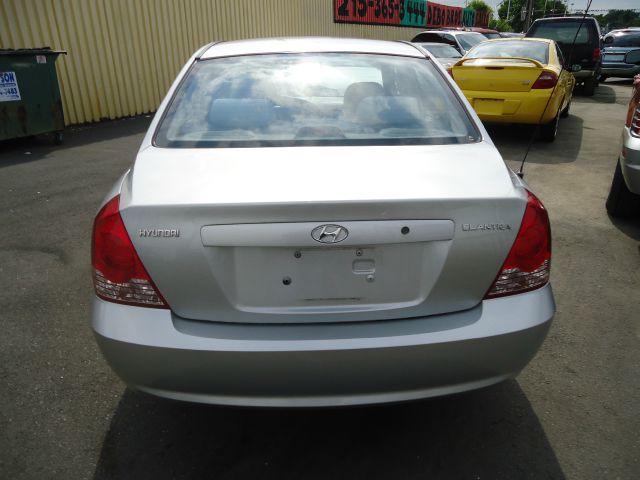 2004 Hyundai Elantra FWD 4dr Sport