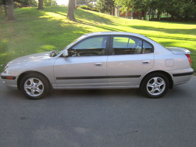 2004 Hyundai Elantra Low Price