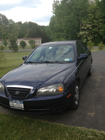 2004 Hyundai Elantra FWD 4dr Sport