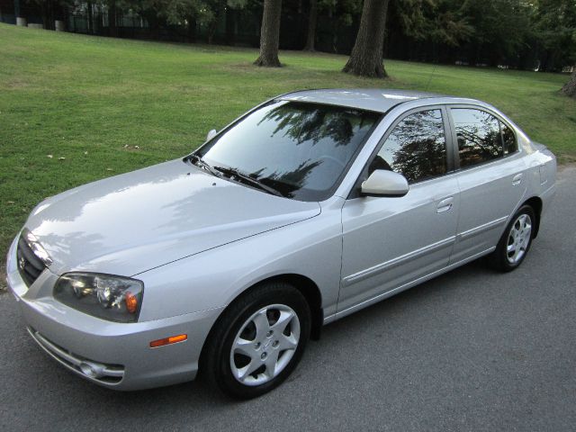 2004 Hyundai Elantra FWD 4dr Sport