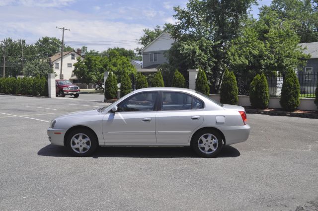 2004 Hyundai Elantra Low Price