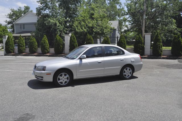 2004 Hyundai Elantra Low Price