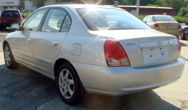 2004 Hyundai Elantra FWD 4dr Sport