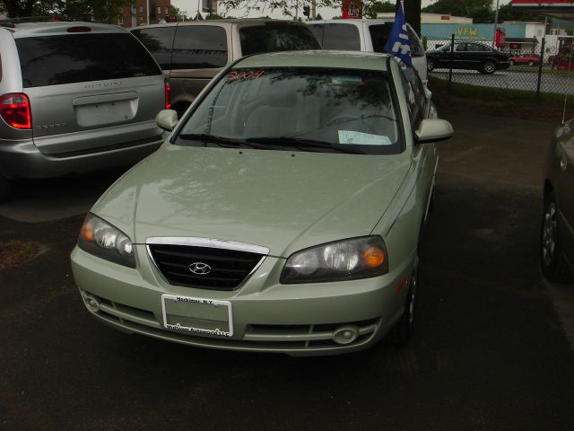 2004 Hyundai Elantra FWD 4dr Sport