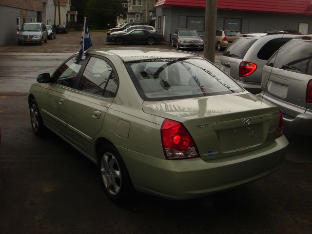 2004 Hyundai Elantra FWD 4dr Sport