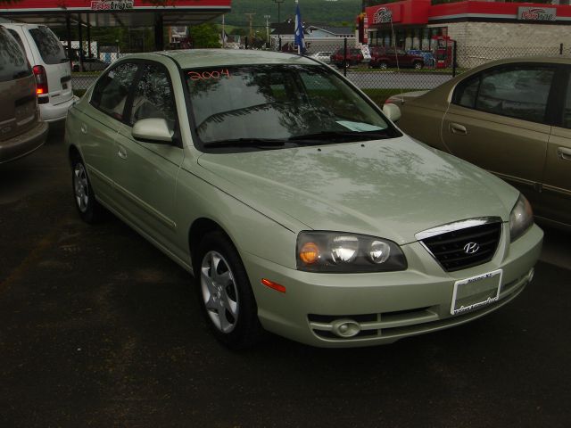 2004 Hyundai Elantra FWD 4dr Sport