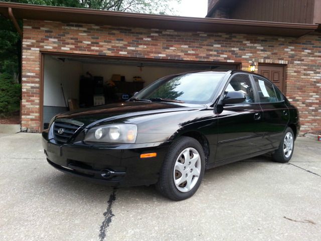 2004 Hyundai Elantra FWD 4dr Sport