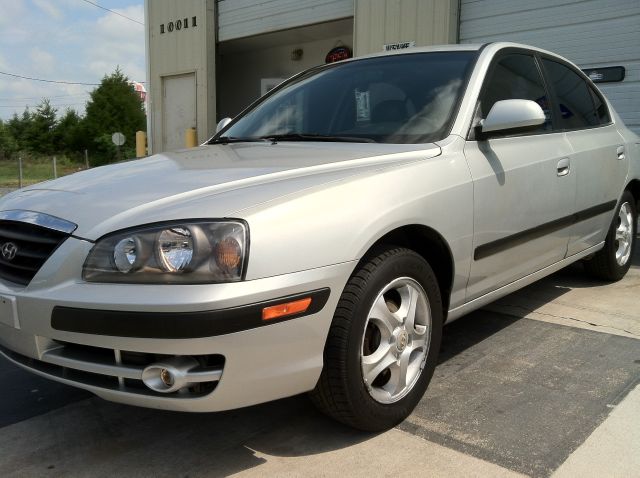 2004 Hyundai Elantra Low Price