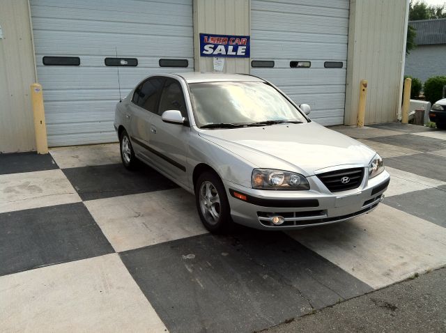 2004 Hyundai Elantra Low Price