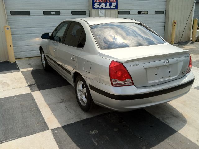 2004 Hyundai Elantra Low Price