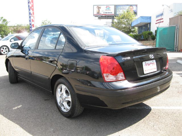 2005 Hyundai Elantra Low Price