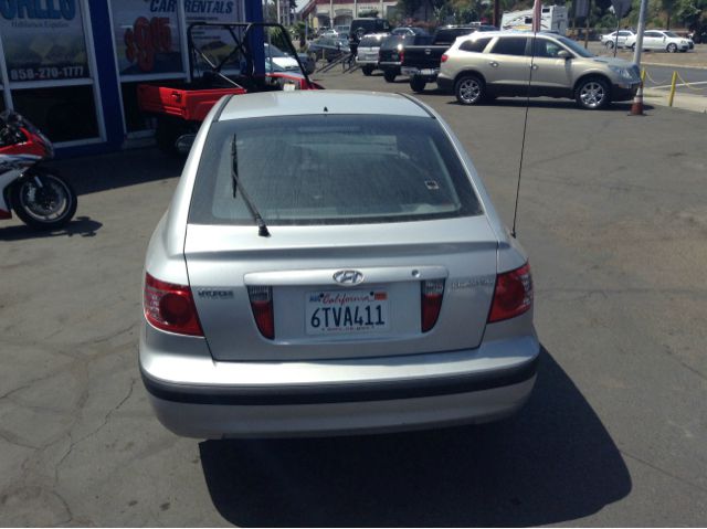 2005 Hyundai Elantra 112028