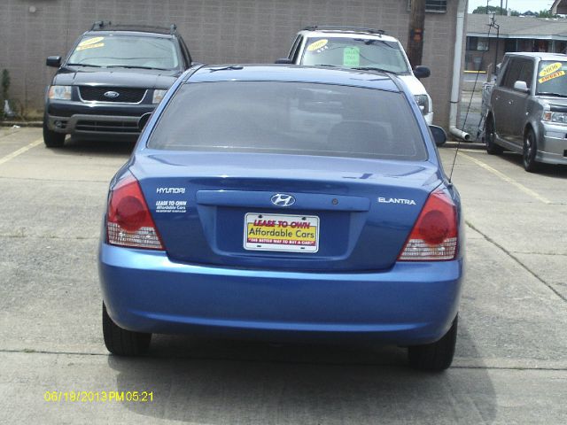 2005 Hyundai Elantra Low Price