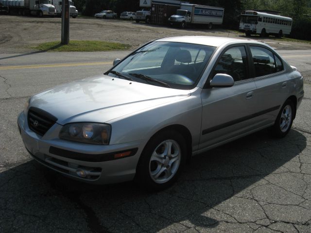 2005 Hyundai Elantra Low Price