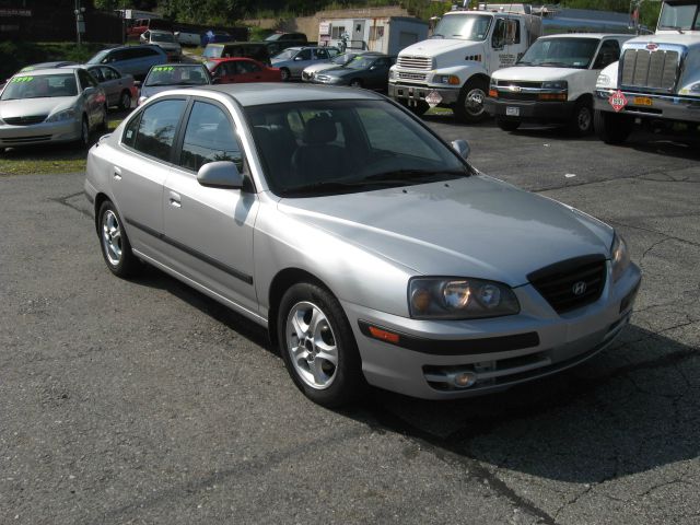 2005 Hyundai Elantra Low Price