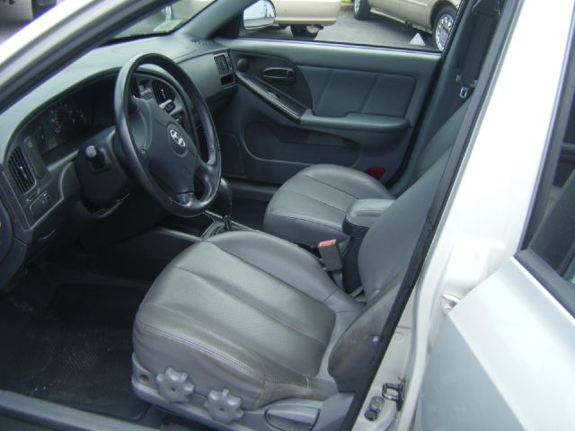 2005 Hyundai Elantra Riviera