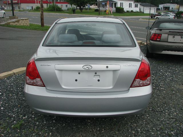 2006 Hyundai Elantra ADV AWD