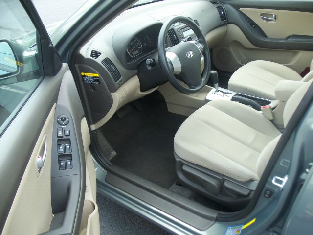 2009 Hyundai Elantra FWD 4dr Sport