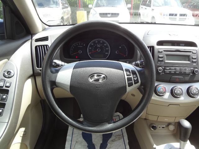 2009 Hyundai Elantra FWD 4dr Sport