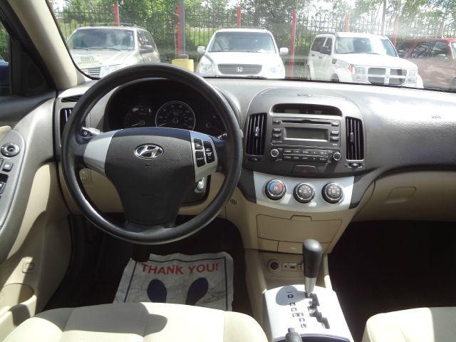 2009 Hyundai Elantra FWD 4dr Sport