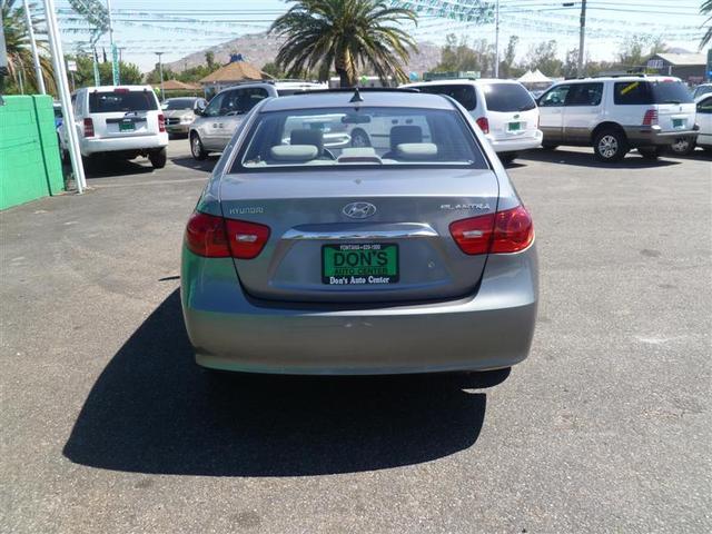 2010 Hyundai Elantra 4dr Sdn I4 CVT 2.5 S Sedan