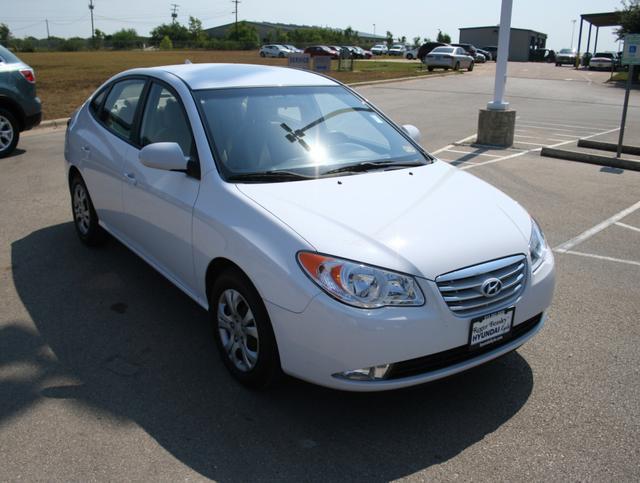 2010 Hyundai Elantra FWD 4dr Sport