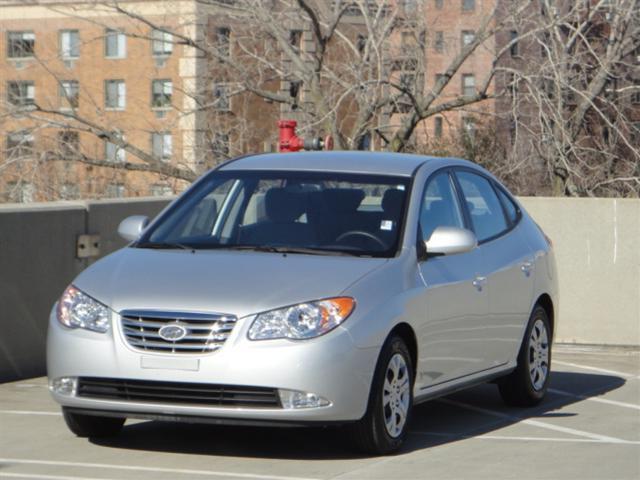 2010 Hyundai Elantra 4dr Sdn I4 CVT 2.5 S Sedan