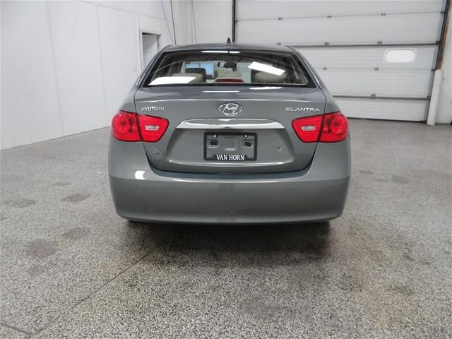 2010 Hyundai Elantra FWD 4dr Sport