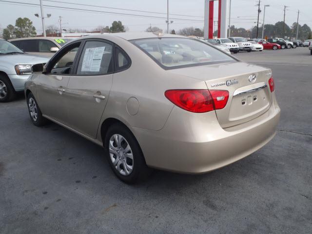 2010 Hyundai Elantra FWD 4dr Sport