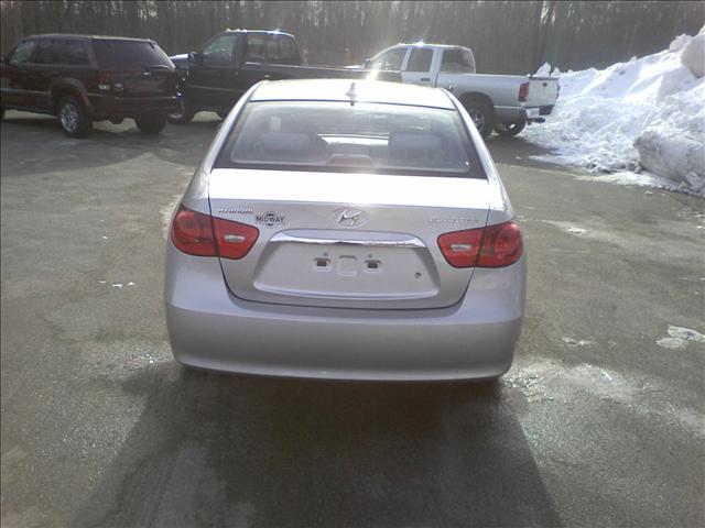 2010 Hyundai Elantra 5D Sedan