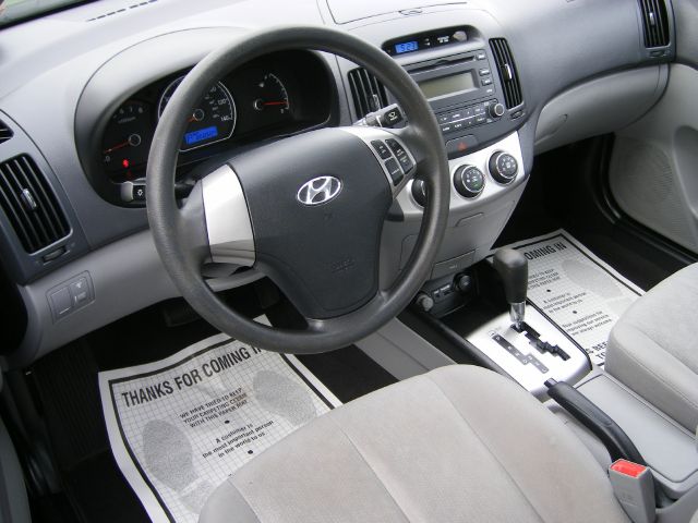 2010 Hyundai Elantra FWD 4dr Sport