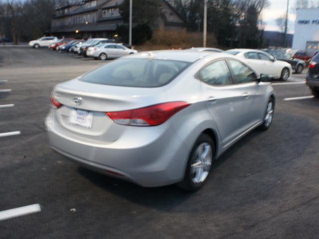 2011 Hyundai Elantra FWD 4dr Sport