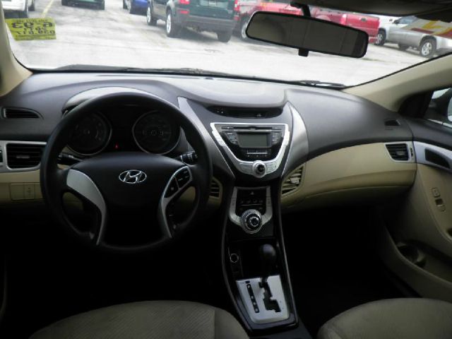 2011 Hyundai Elantra 4WD 4dr V6 SR5 Sport