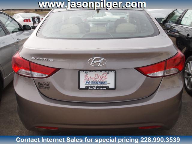 2011 Hyundai Elantra FWD 4dr Sport