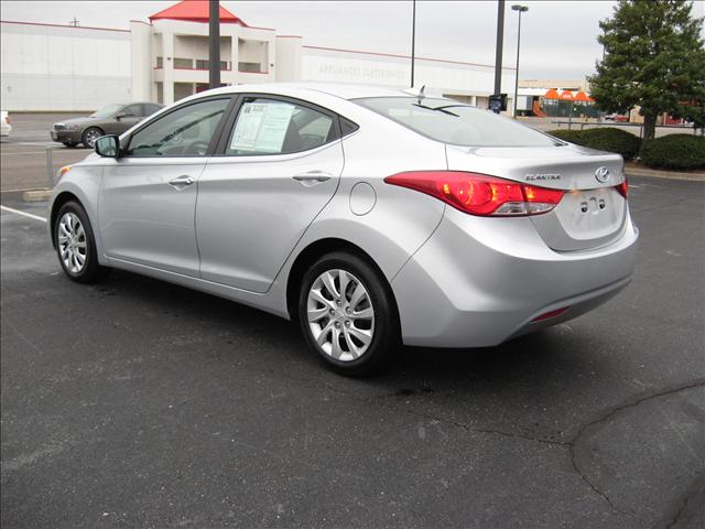 2011 Hyundai Elantra FWD 4dr Sport