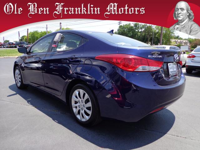 2012 Hyundai Elantra FWD 4dr Sport