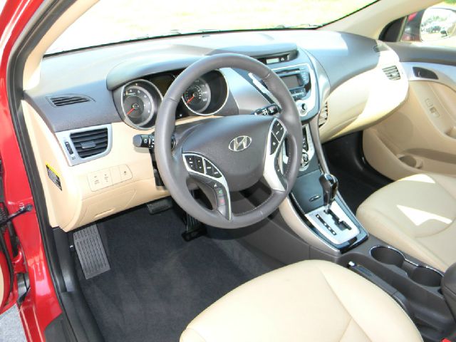 2012 Hyundai Elantra SLT 25