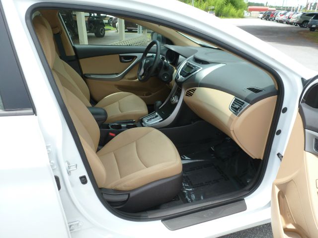 2012 Hyundai Elantra SLT 25