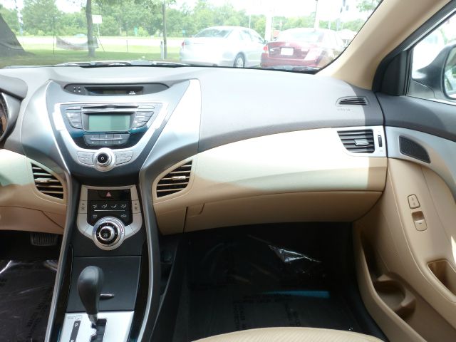 2012 Hyundai Elantra SLT 25